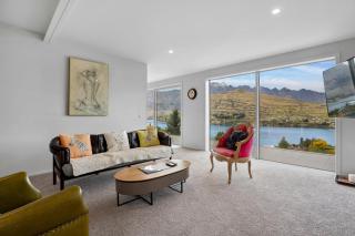 Amazing Lake View House with Floor Heating - Queenstown - 1
