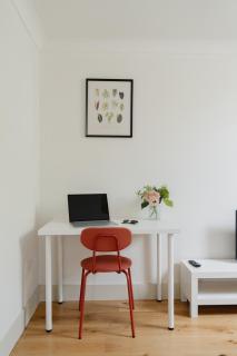 Duplex Redhill town centre apartment by Livingo Stays - 2