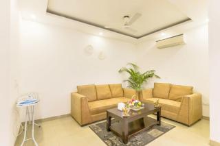Parfait Street 2Bhk service apartment near Fortis - 4