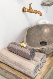 Surya Éco-Lodge - Petit-déjeuner inclus, Piscine - Albion - 6