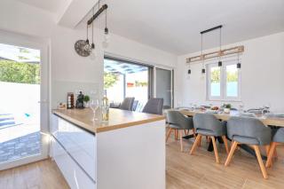 Villa Gea with heated pool - Vrsi - 3