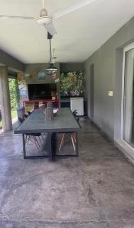 Excepcional casa en Y B - 8