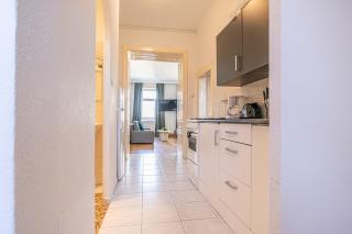 Cozy 2BR Apt Prime Vienna Location for Longstays - Viena - 1