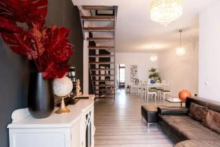 Stylish Apartment in Porto, Balcony. - Porto - 7