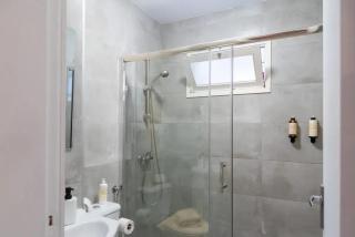 Stylish Apartment in Porto, Balcony. - Porto - 1