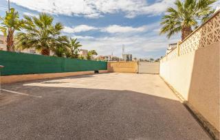 Stunning Apartment In Torrevieja - Torrevieja - 5