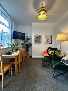 Wigan 1BR Haven - Perfect for a Relaxing Stay - 3