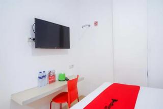 RedDoorz near Mall Ratu Indah 3 - Balangberu - 4