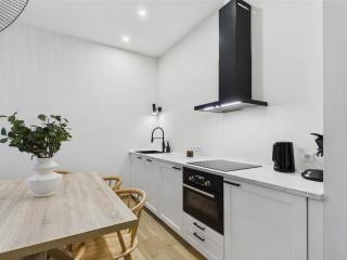 Central 2BR Apartment - 10min to Old Town - Riga - 5