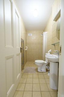 33A Steepleview - Trim - 5