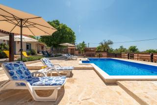 Holiday Home Burgija with pool - Benkovac - 4