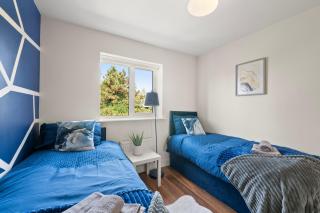7 mins from Reading Town Centre - Spacious 4BR Apartment - Earley - 6