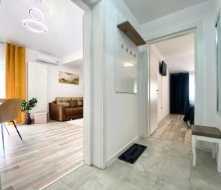Elegance Stay Apartment - Braşov - 9