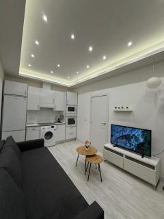 Precioso Apartamento Moderno Recién Reformado - Madrid - 0
