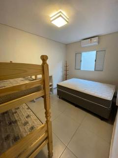 Casa espaçosa próxima da praia e do centro - Caraguatatuba - 4
