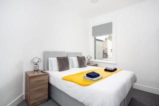 Spacious 3 Bedroom Home with Parking in Southend - Southend-on-Sea - 8