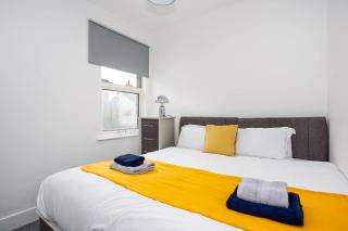 Spacious 3 Bedroom Home with Parking in Southend - Southend-on-Sea - 7