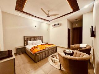 Capri Lodges Guest House - Islamabad - 0