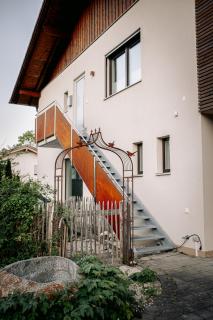 W7 Rooms, Bergblick Apartment, Kingsizebett & Schlafcouch, Balkon & Garten - Kiefersfelden - 8
