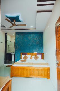 Marigold Stay INN - Hampi - 3