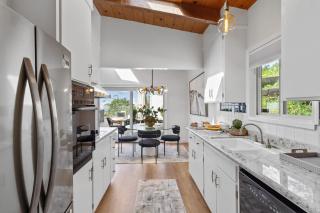 Serene Oceanview Escape with Expansive Deck home - El Granada - 5