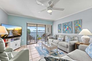 Dans Florida Condos Paradise Bay at Runaway Bay - 5