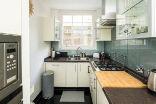 Elegant 2BD Duplex with Outdoor Patio/Glass Canopy - Londra - 8