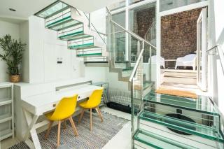 Elegant 2BD Duplex with Outdoor Patio/Glass Canopy - Londra - 7