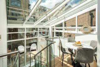 Elegant 2BD Duplex with Outdoor Patio/Glass Canopy - Londra - 6