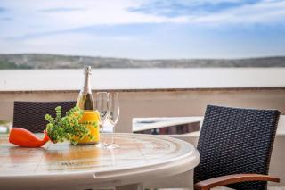 Charmante Ferienwohnung Direkt Am Meer - Kustići - 4