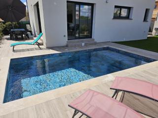 Villa neuve avec piscine - Vauvert - 0