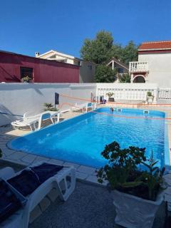 Apartment In Zukve Mit Terrasse, Neben Dem Strand - Grbe - 9