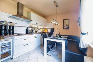 Charmantes Ferienhaus in Mensfelden mit Großem Balkon - Hünfelden - 9