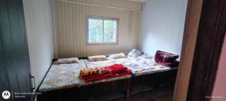 Uniyal tourist guest house - Phata - 5