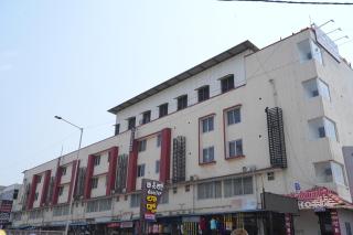 B SIX HOTEL - Bangalore - 4