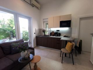 Wohnung Mit Terrasse, Garten Und Gemeinschaftspool - Vodice - 1