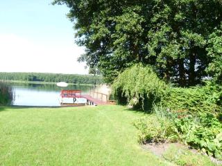 Ein Romantisches Ferienhaus Mit Eigenem Strand - - 3