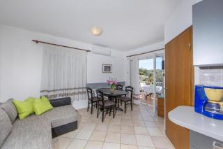 Apartment In Pjescana Uvala Mit Gemeinschaftspool - Pula - 0