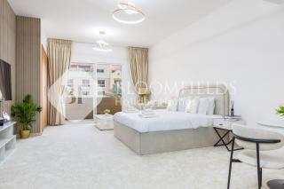 Bloomfields Luxurious Stu in Mulberry 1 Emirates - 7