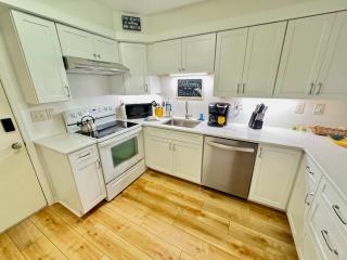 Walk to Folly Field Beach 2 bed 2 bath Golf View - Hilton Head Island - 1