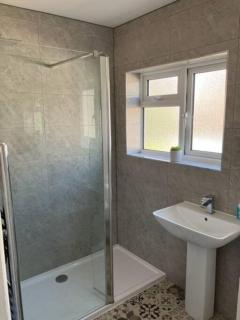 Standout 2BD Coastal Cottages in South Devon - 2