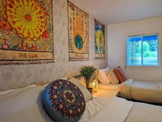 Chalet Loft #4 Waterfront with Spa, Fireplace and Wifi - 5