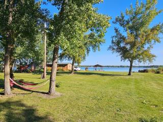 Peaceful Lakefront Cabin - - 3