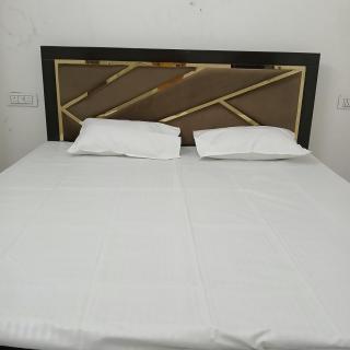 Awadh Biharee Inn - Ayodhya - 4