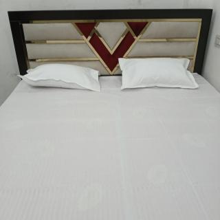 Awadh Biharee Inn - Ayodhya - 9