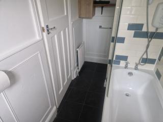 Arundel Road, RM30RX - Harold Wood - 3