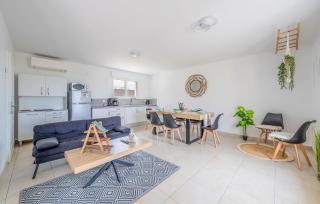 Awesome Home In Belves-De-Castillon - 5