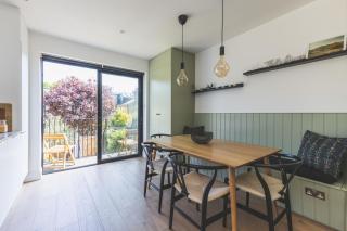 High-End 2BR 2BA with Private Outdoor Space - 7