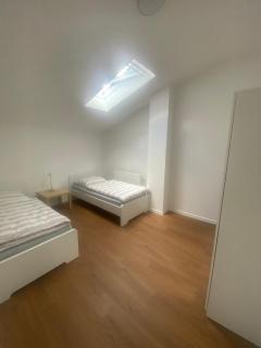 Frankfurt Eschborn New Apartment for 5 Person - Eschborn - 9