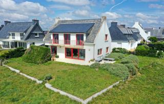 5 Bedroom Stunning Home In Ploemeur - 1